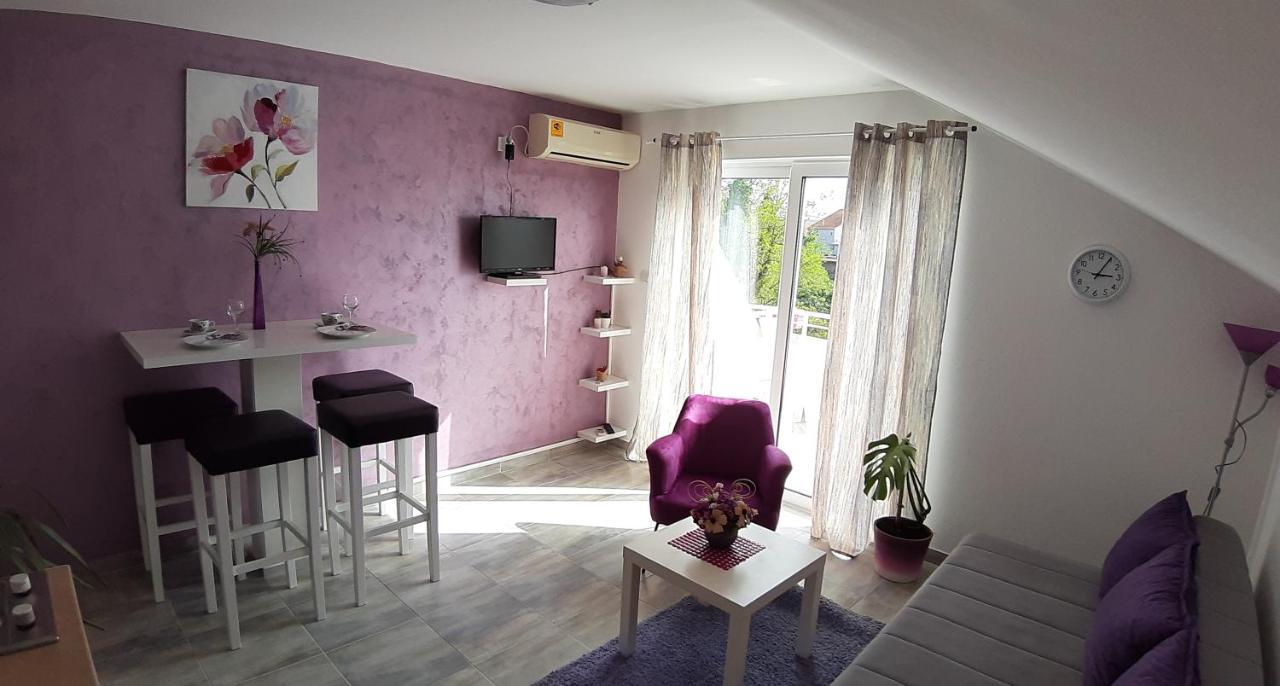 טיווט Apartments Kuc מראה חיצוני תמונה