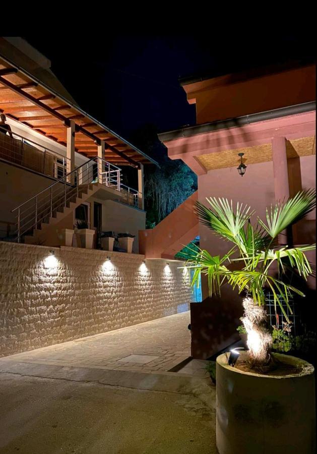 טיווט Apartments Kuc מראה חיצוני תמונה