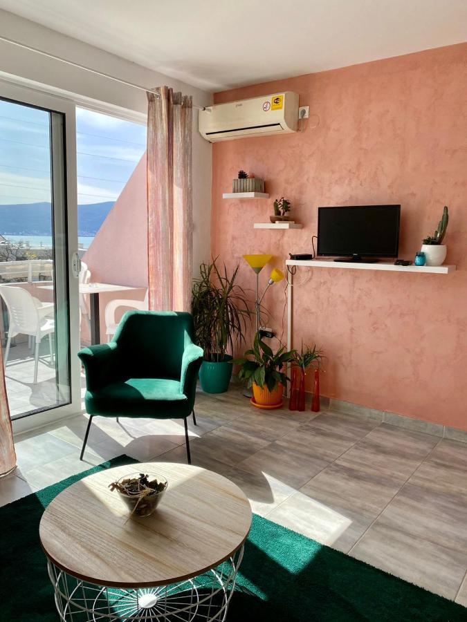 טיווט Apartments Kuc מראה חיצוני תמונה