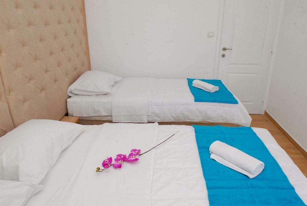טיווט Apartments Kuc מראה חיצוני תמונה